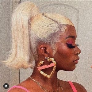 Meet your Posher, Paula